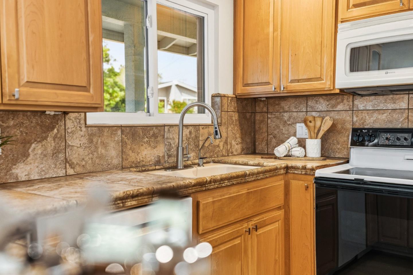 Detail Gallery Image 19 of 49 For 1920 Koopmans Ave, Santa Cruz,  CA 95062 - 3 Beds | 2 Baths