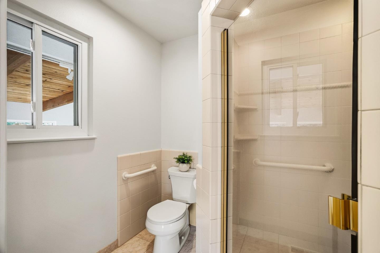 Detail Gallery Image 30 of 49 For 1920 Koopmans Ave, Santa Cruz,  CA 95062 - 3 Beds | 2 Baths