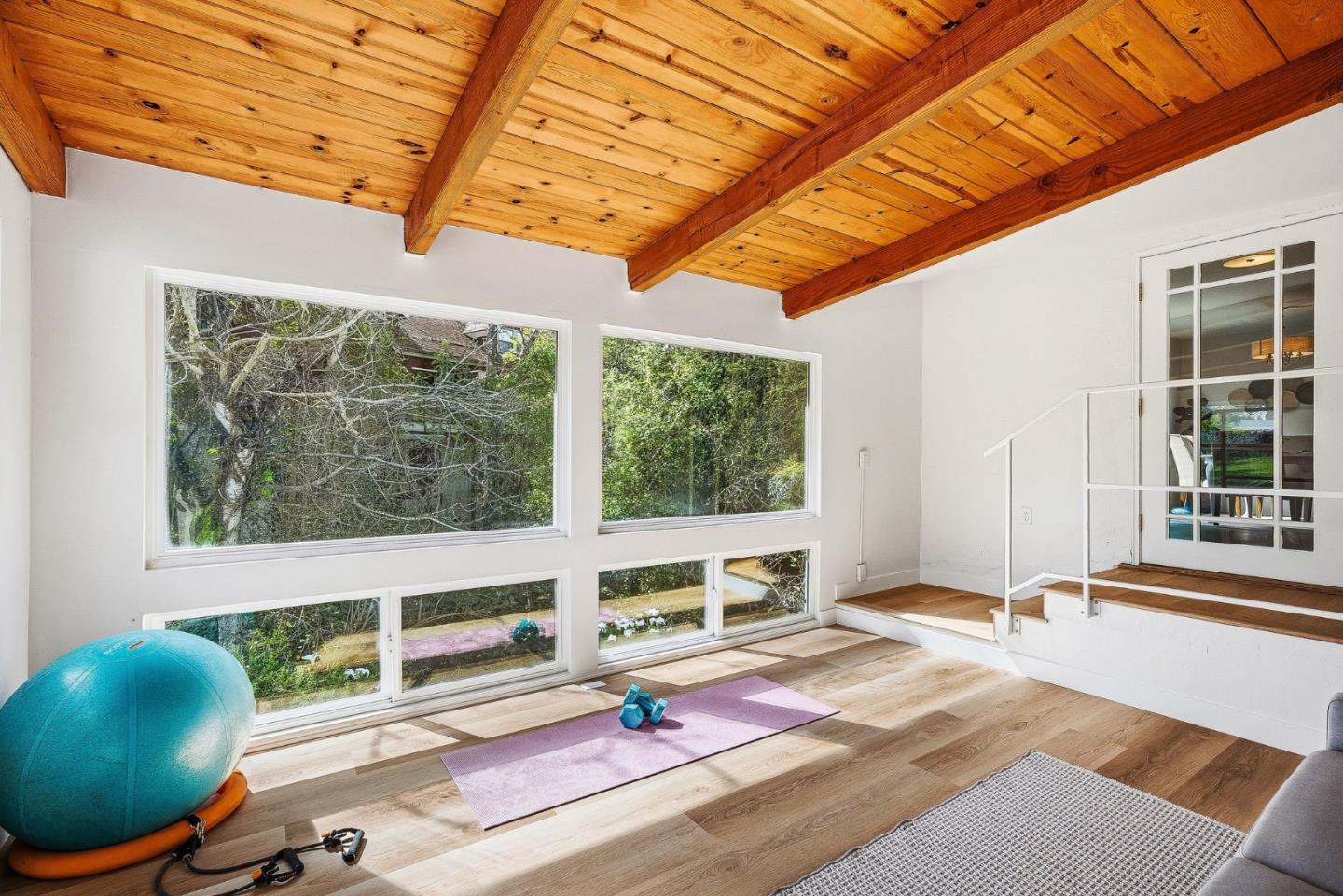 Detail Gallery Image 9 of 49 For 1920 Koopmans Ave, Santa Cruz,  CA 95062 - 3 Beds | 2 Baths