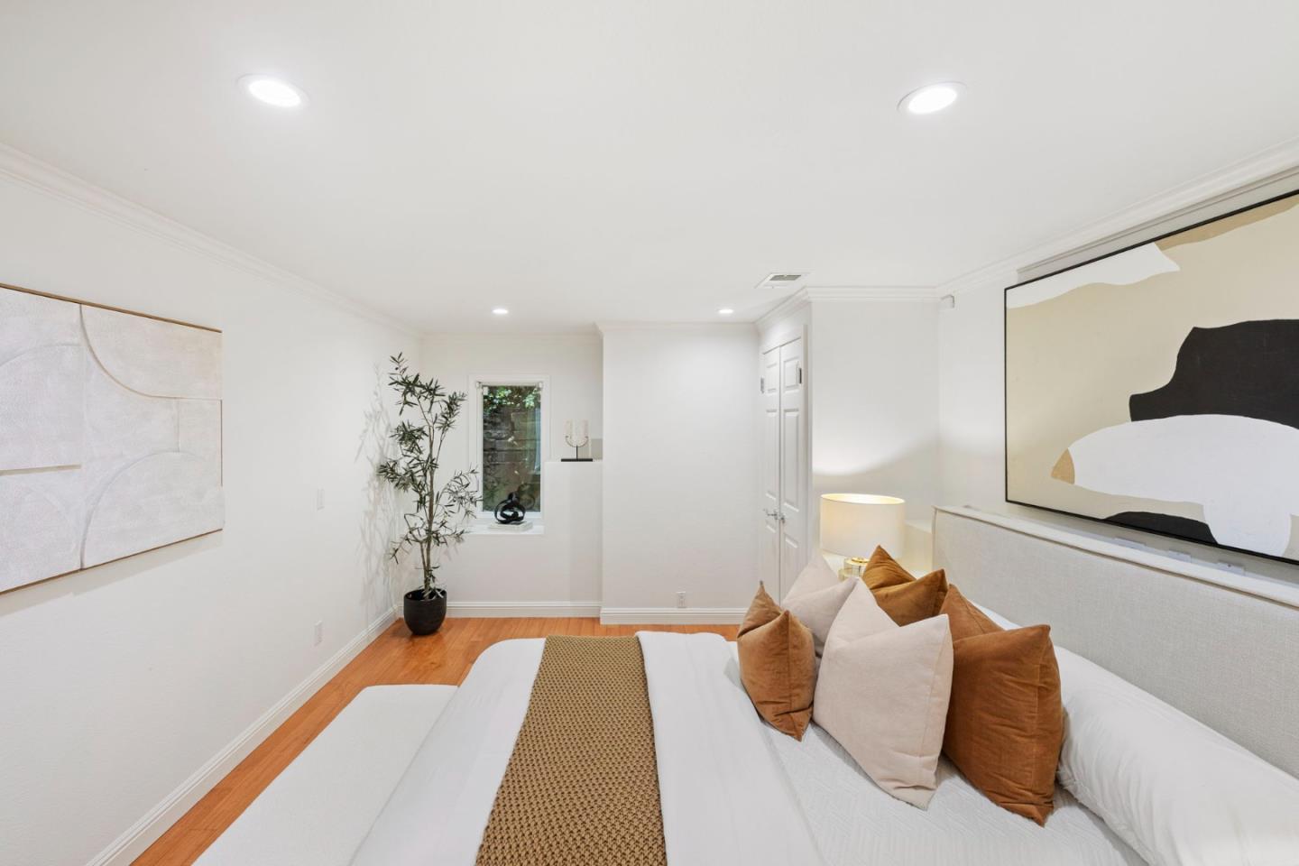 Detail Gallery Image 19 of 42 For 2937 San Juan Blvd, Belmont,  CA 94002 - 3 Beds | 2 Baths