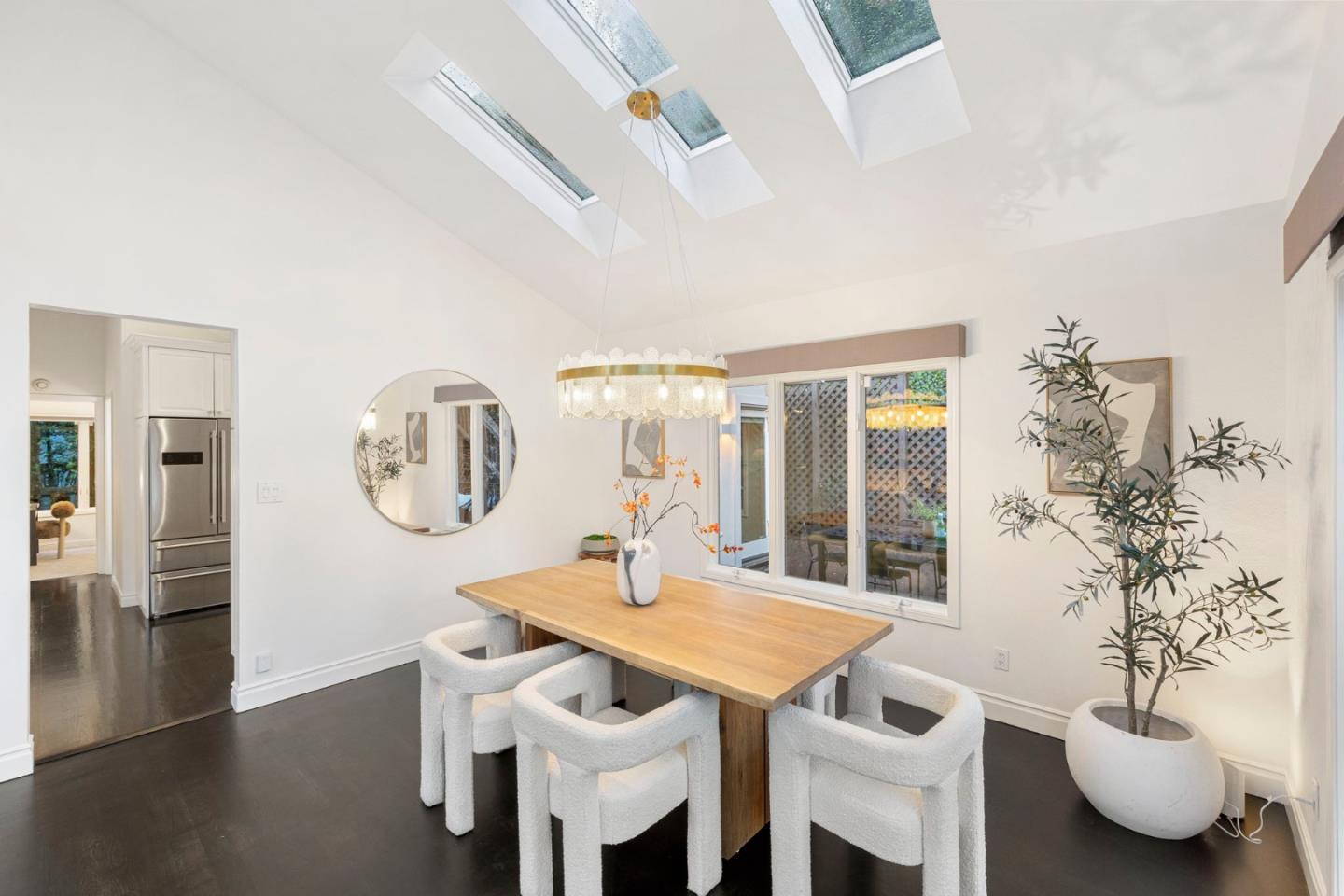 Detail Gallery Image 7 of 42 For 2937 San Juan Blvd, Belmont,  CA 94002 - 3 Beds | 2 Baths