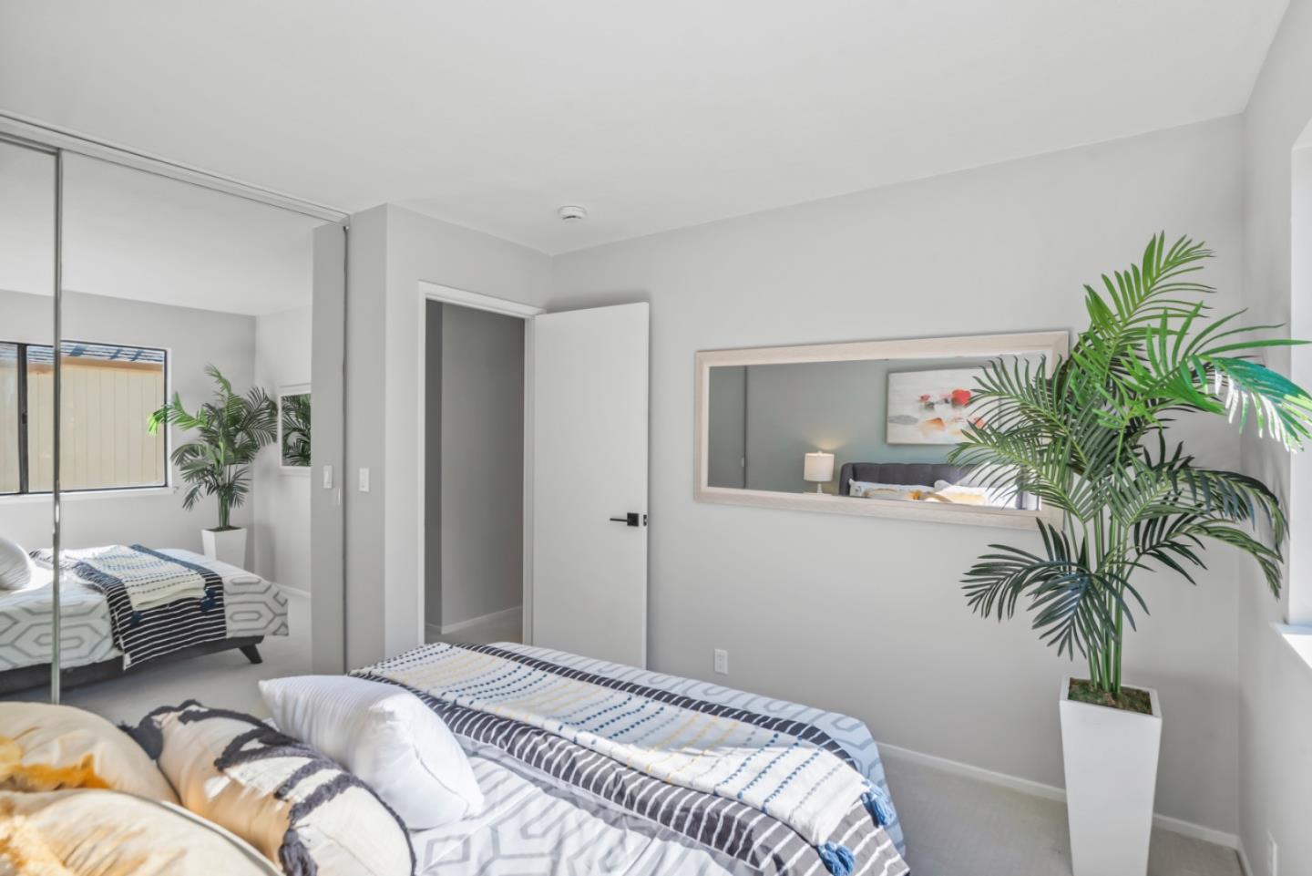 Detail Gallery Image 11 of 27 For 978 Kiely Blvd #E,  Santa Clara,  CA 95051 - 2 Beds | 2 Baths