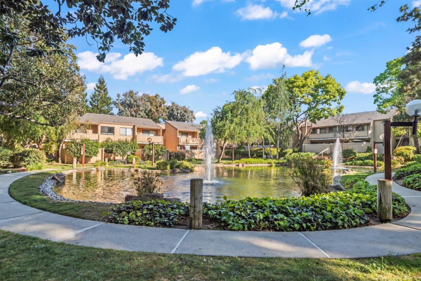 Detail Gallery Image 21 of 27 For 978 Kiely Blvd #E,  Santa Clara,  CA 95051 - 2 Beds | 2 Baths