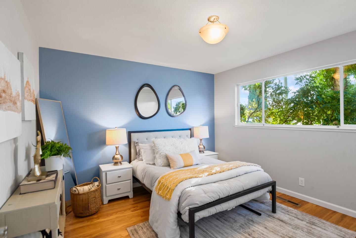 Detail Gallery Image 16 of 23 For 1546 Nuthatch Ln, Sunnyvale,  CA 94087 - 3 Beds | 2 Baths