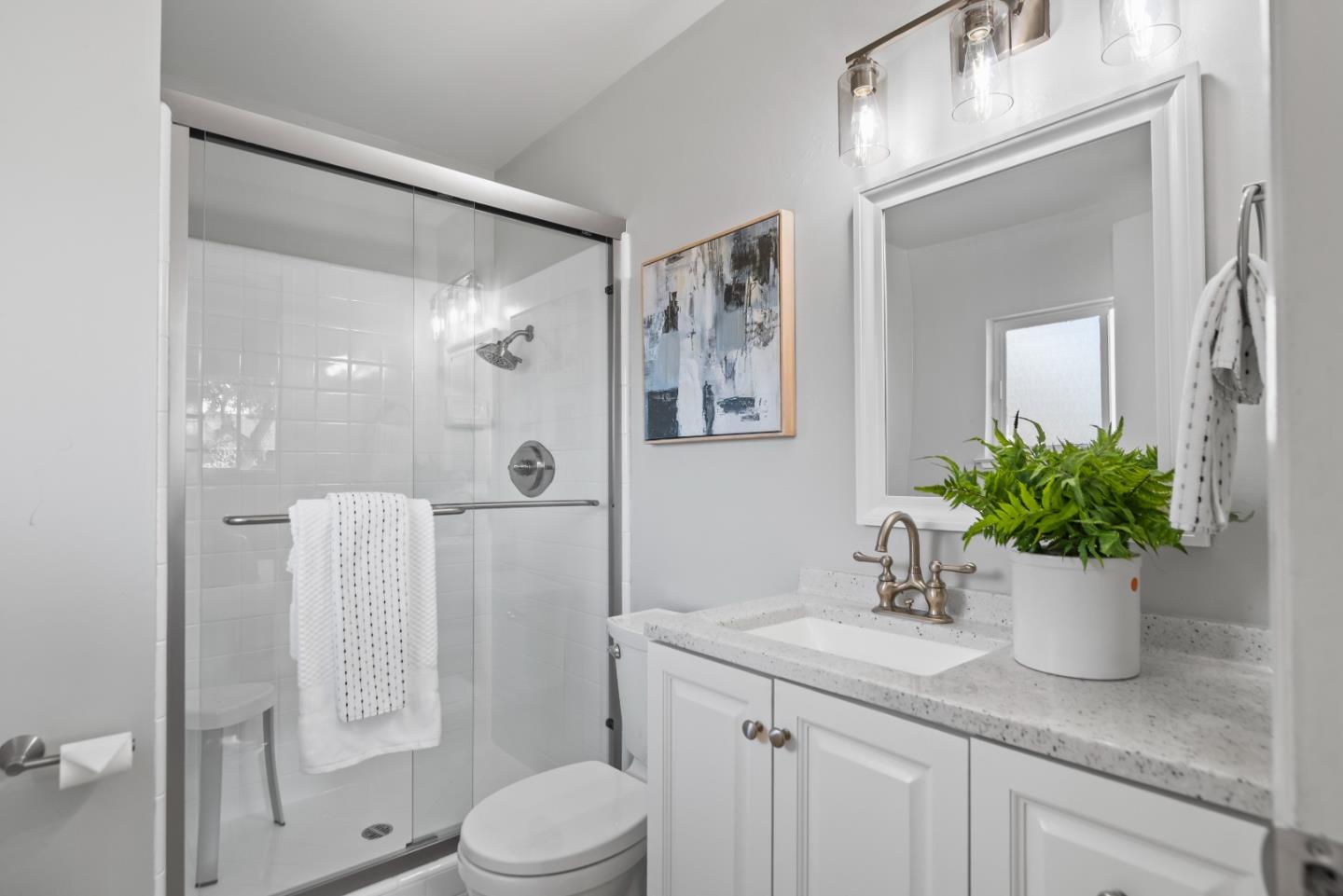 Detail Gallery Image 19 of 23 For 1546 Nuthatch Ln, Sunnyvale,  CA 94087 - 3 Beds | 2 Baths