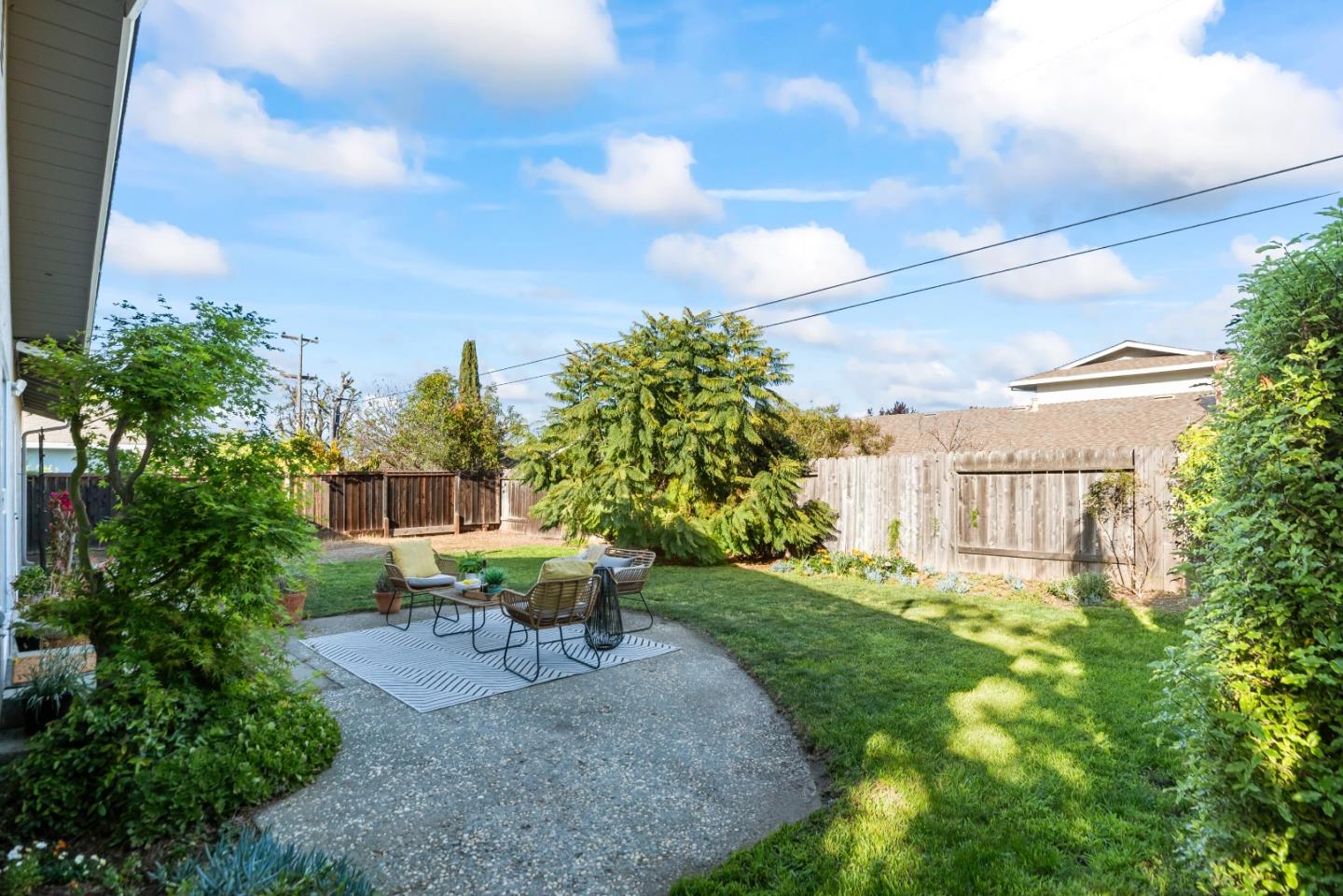 Detail Gallery Image 20 of 23 For 1546 Nuthatch Ln, Sunnyvale,  CA 94087 - 3 Beds | 2 Baths