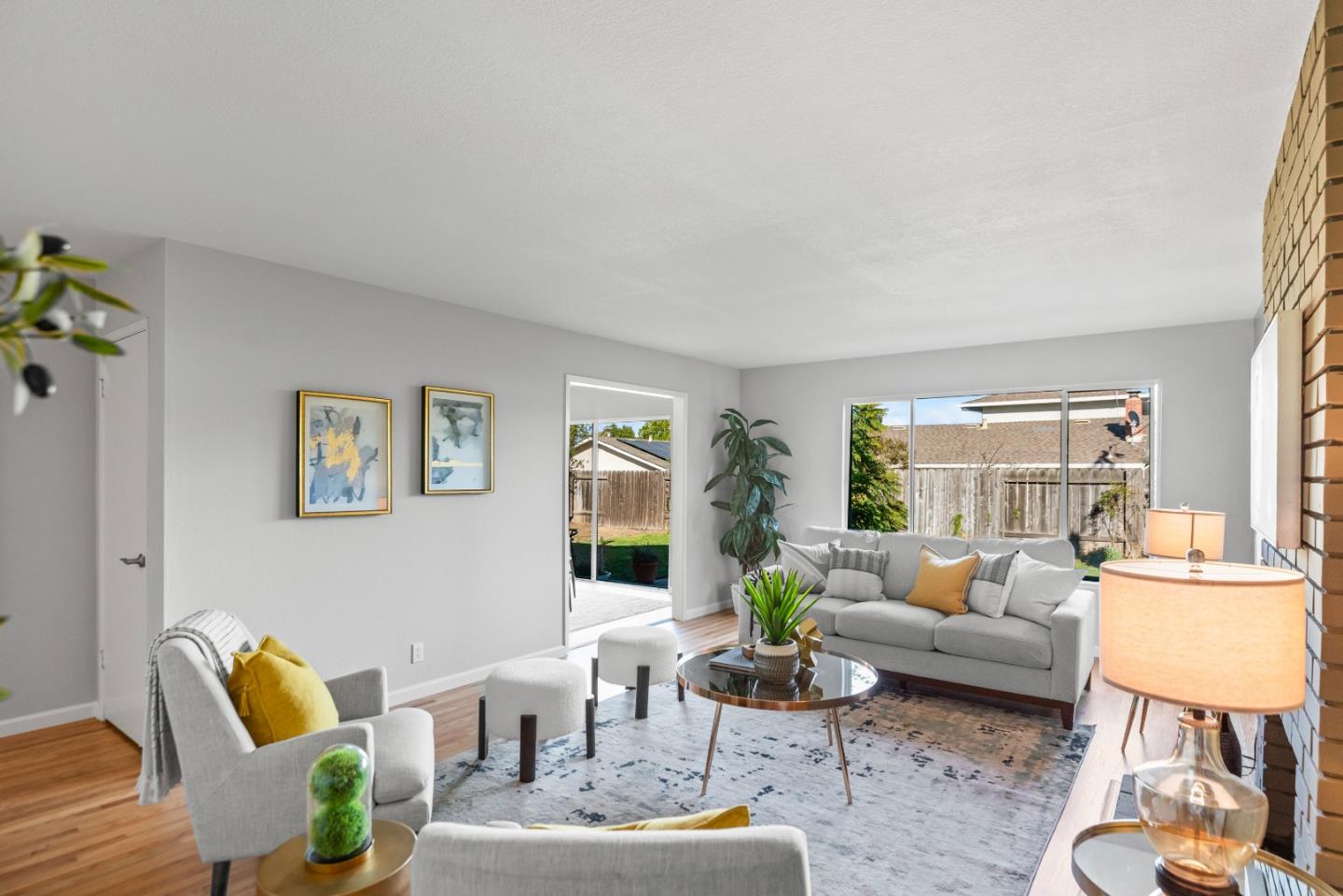 Detail Gallery Image 4 of 23 For 1546 Nuthatch Ln, Sunnyvale,  CA 94087 - 3 Beds | 2 Baths