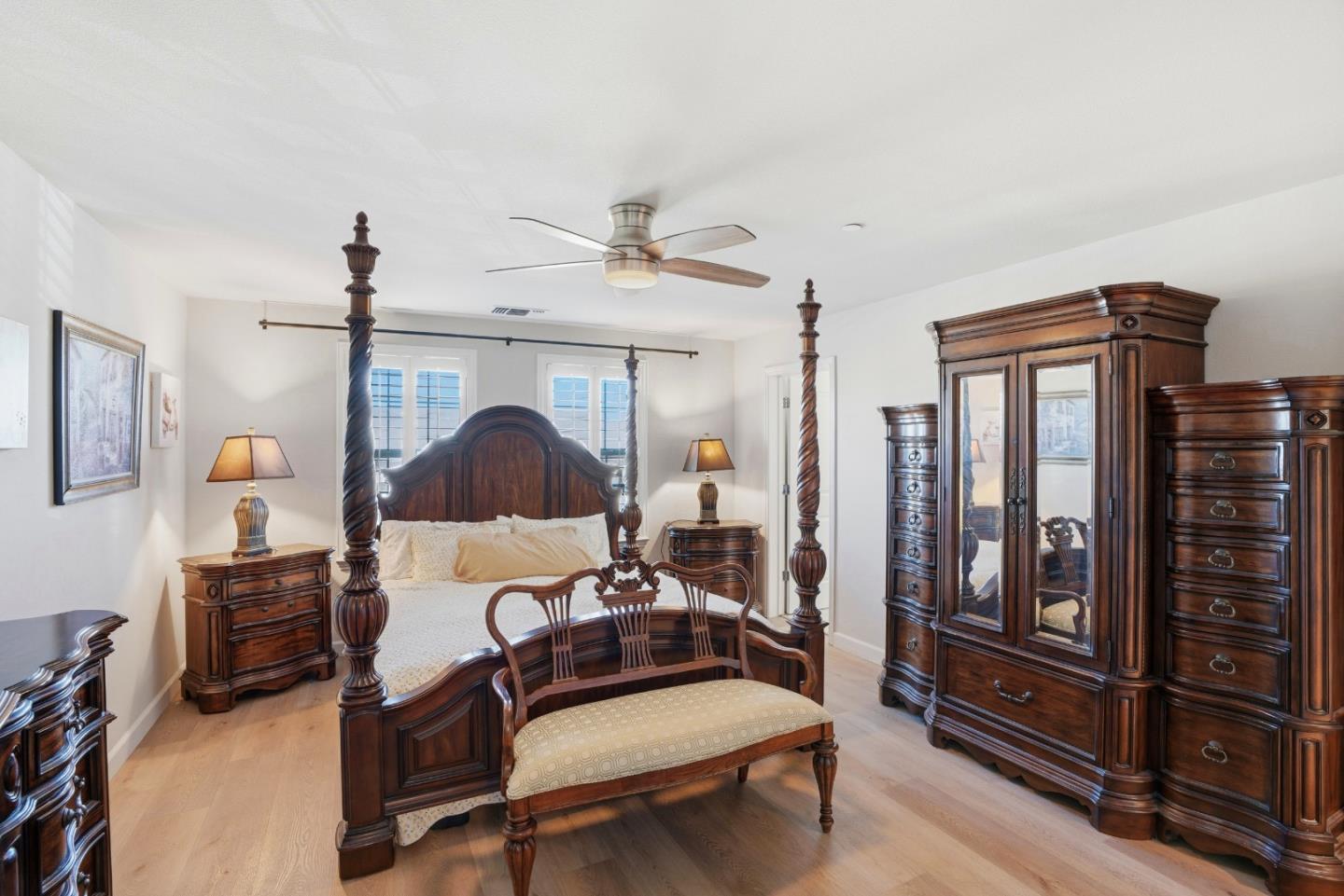 Detail Gallery Image 13 of 27 For 14842 Kit Carson Dr, Marina,  CA 93933 - 3 Beds | 2/1 Baths