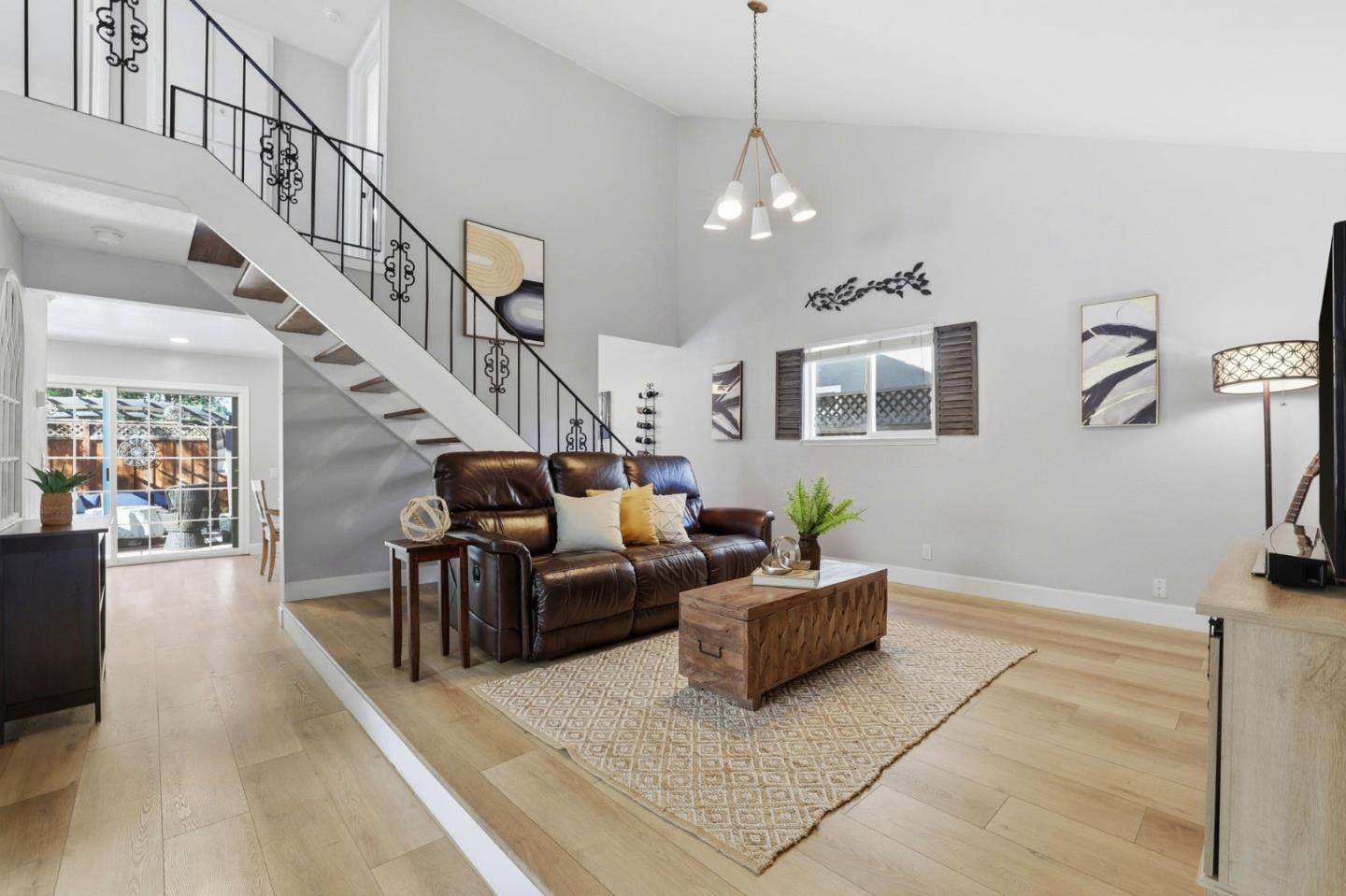 Detail Gallery Image 16 of 43 For 6352 Mayo Dr, San Jose,  CA 95123 - 4 Beds | 2/1 Baths