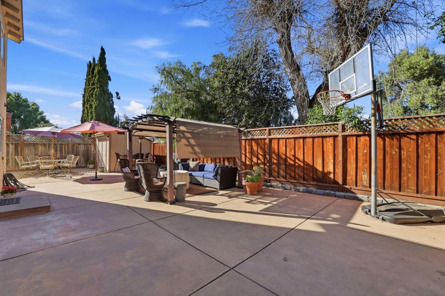 Detail Gallery Image 33 of 43 For 6352 Mayo Dr, San Jose,  CA 95123 - 4 Beds | 2/1 Baths