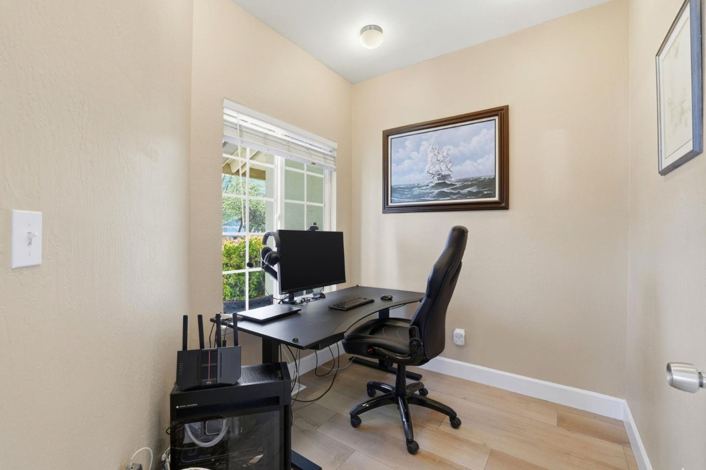 Detail Gallery Image 8 of 43 For 6352 Mayo Dr, San Jose,  CA 95123 - 4 Beds | 2/1 Baths