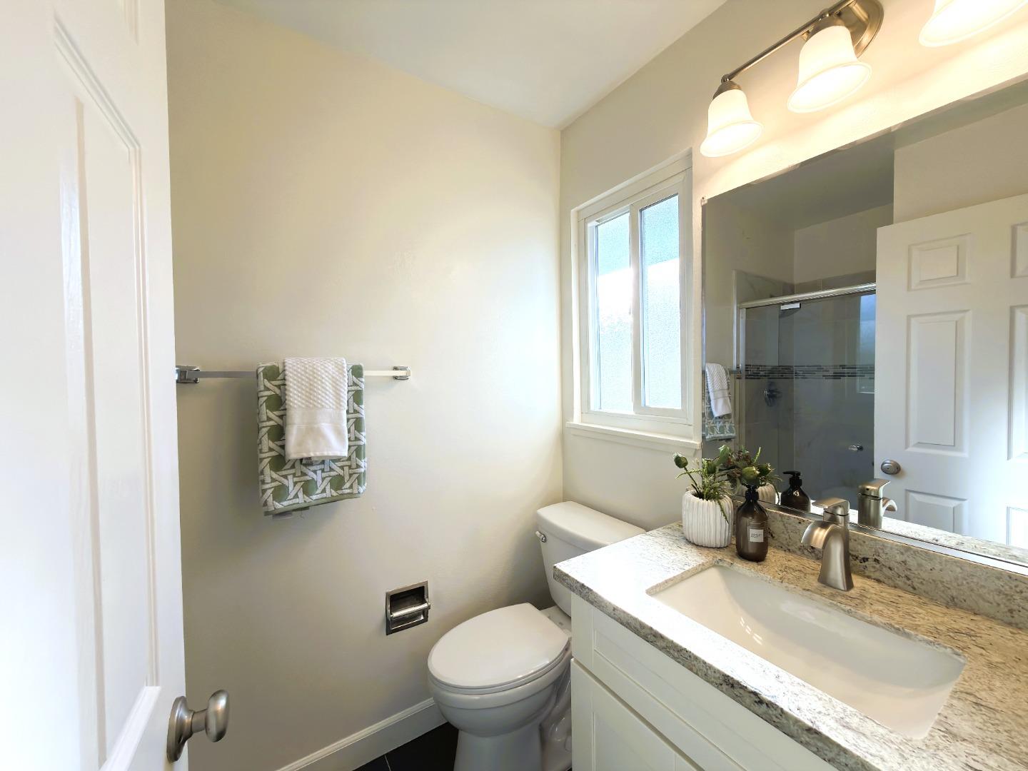 Detail Gallery Image 10 of 15 For 3050 Santa Maria Ave, Santa Clara,  CA 95051 - 3 Beds | 2 Baths