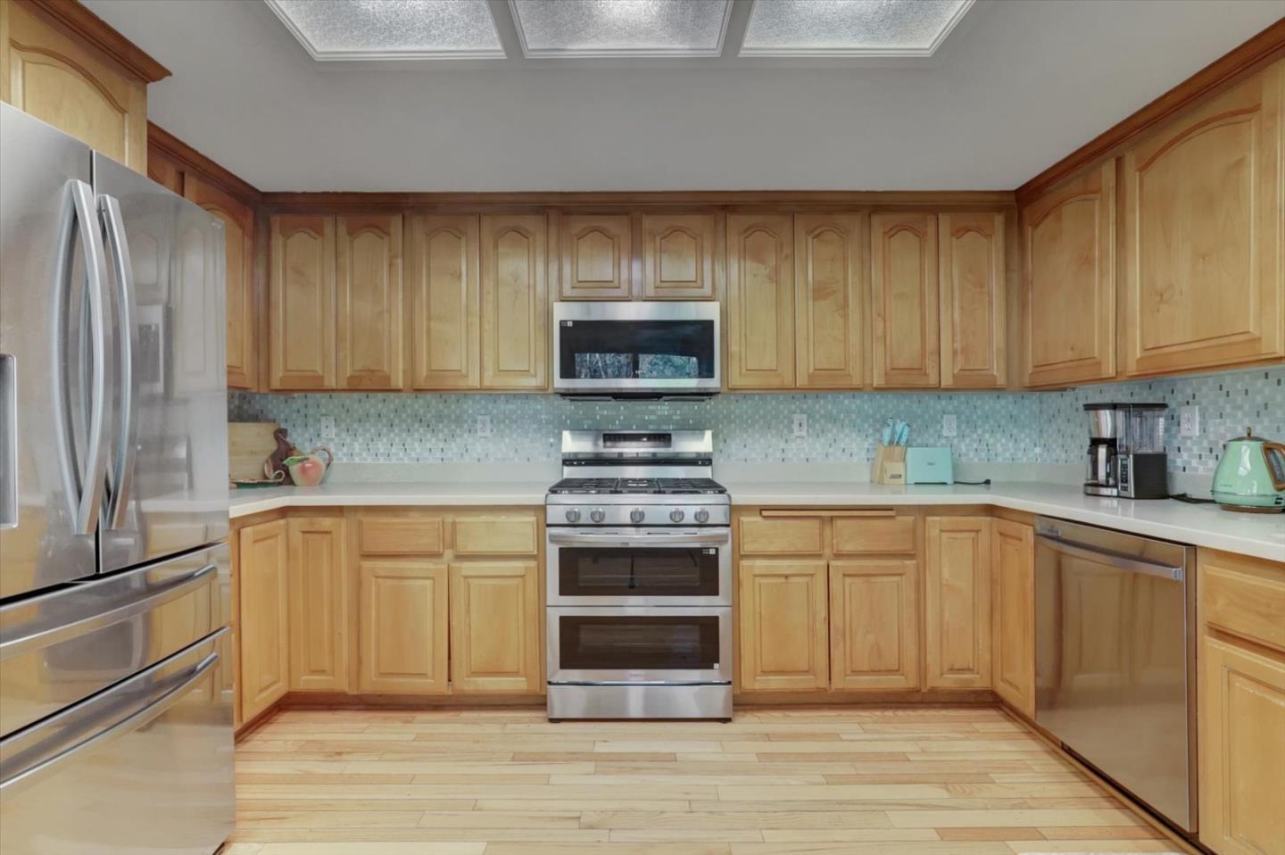 Detail Gallery Image 19 of 69 For 11544 Torrey Pines Dr, Auburn_NVA,  CA 95602 - 3 Beds | 2/1 Baths