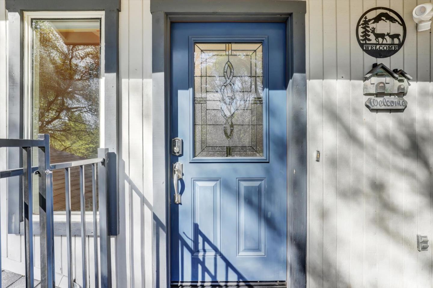 Detail Gallery Image 2 of 69 For 11544 Torrey Pines Dr, Auburn_NVA,  CA 95602 - 3 Beds | 2/1 Baths