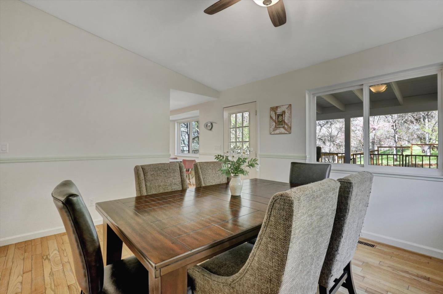 Detail Gallery Image 20 of 69 For 11544 Torrey Pines Dr, Auburn_NVA,  CA 95602 - 3 Beds | 2/1 Baths