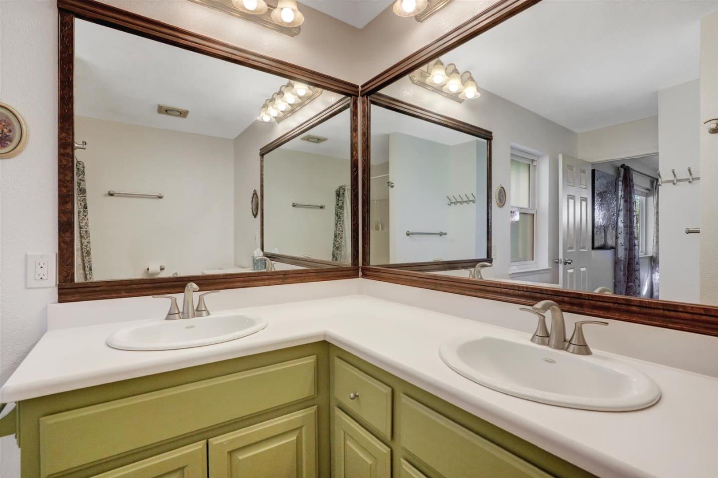 Detail Gallery Image 27 of 69 For 11544 Torrey Pines Dr, Auburn_NVA,  CA 95602 - 3 Beds | 2/1 Baths