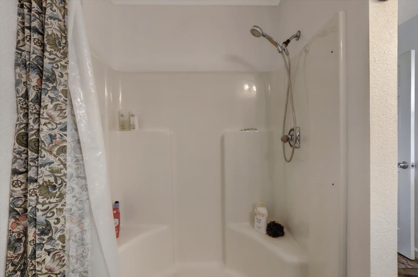 Detail Gallery Image 28 of 69 For 11544 Torrey Pines Dr, Auburn_NVA,  CA 95602 - 3 Beds | 2/1 Baths