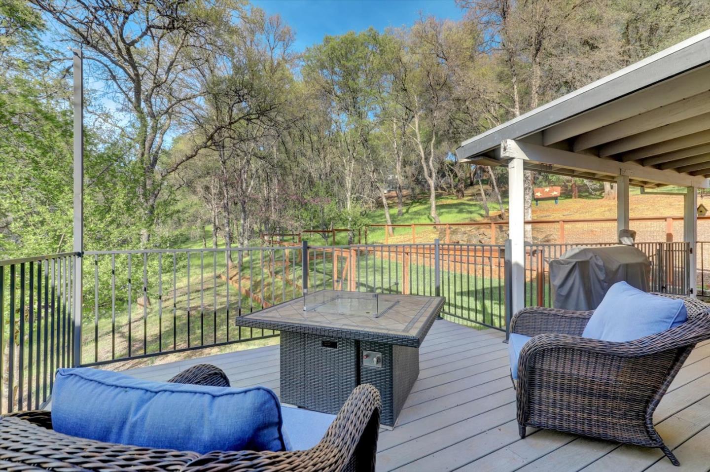 Detail Gallery Image 44 of 69 For 11544 Torrey Pines Dr, Auburn_NVA,  CA 95602 - 3 Beds | 2/1 Baths