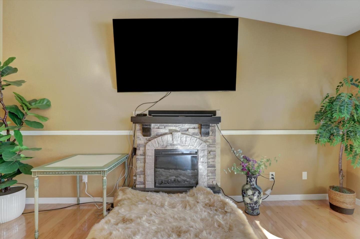 Detail Gallery Image 9 of 69 For 11544 Torrey Pines Dr, Auburn_NVA,  CA 95602 - 3 Beds | 2/1 Baths