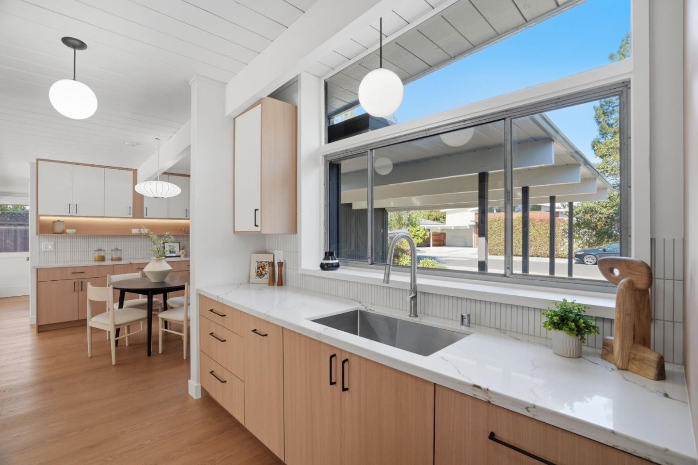 Detail Gallery Image 14 of 53 For 3862 Mumford Pl, Palo Alto,  CA 94306 - 4 Beds | 2/1 Baths