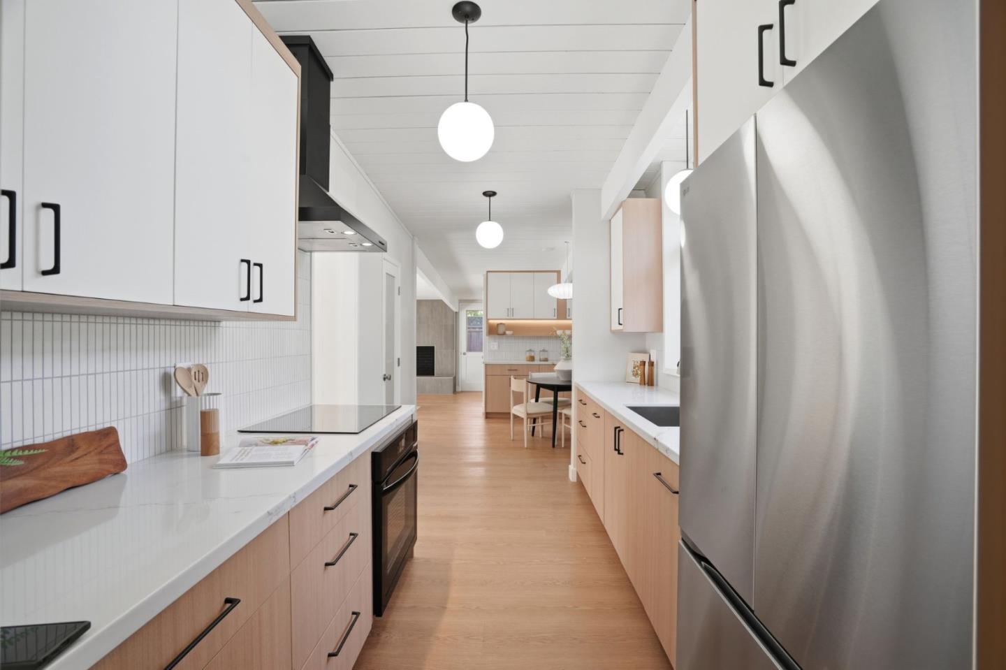 Detail Gallery Image 15 of 53 For 3862 Mumford Pl, Palo Alto,  CA 94306 - 4 Beds | 2/1 Baths