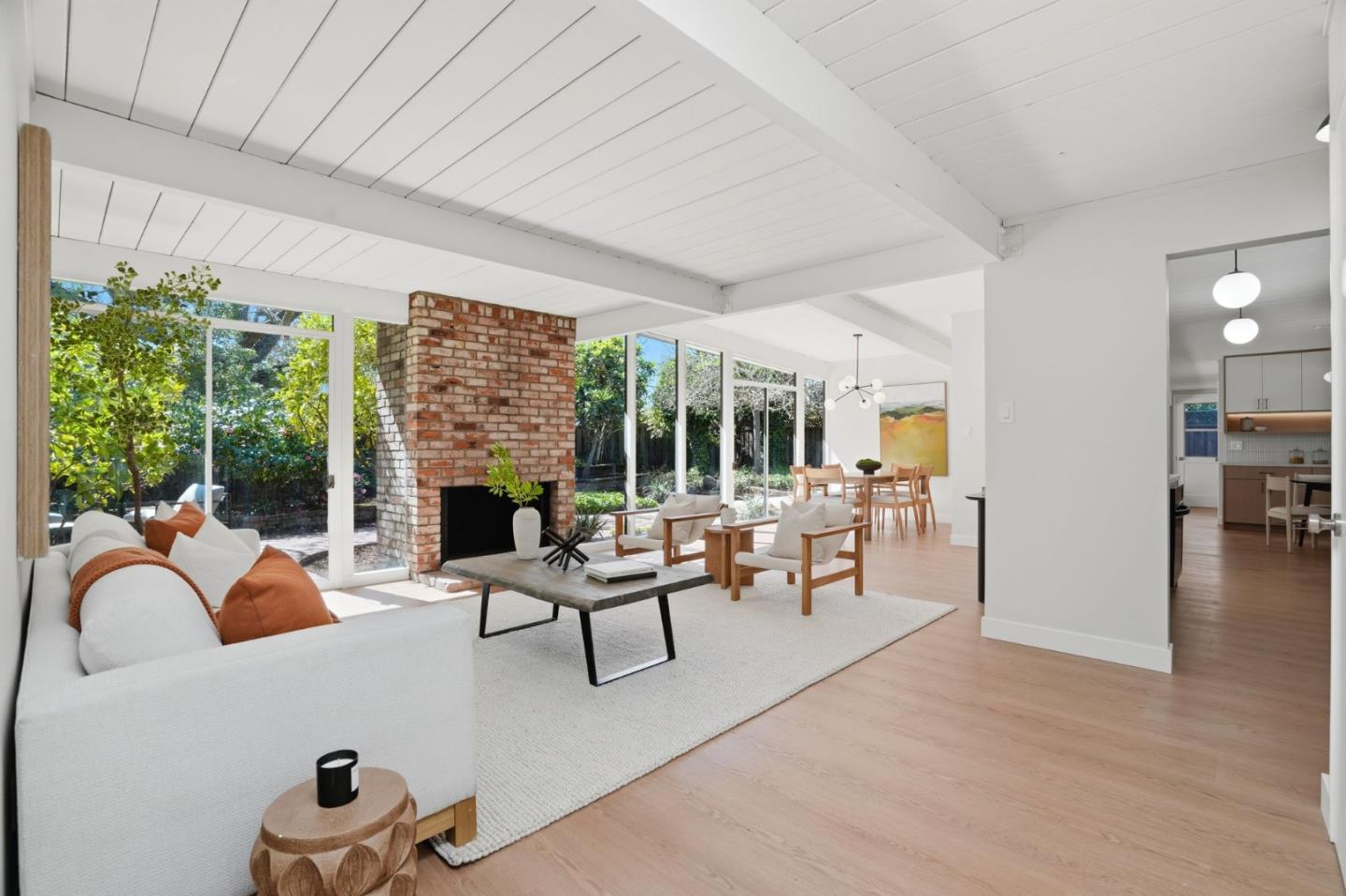 Detail Gallery Image 4 of 53 For 3862 Mumford Pl, Palo Alto,  CA 94306 - 4 Beds | 2/1 Baths