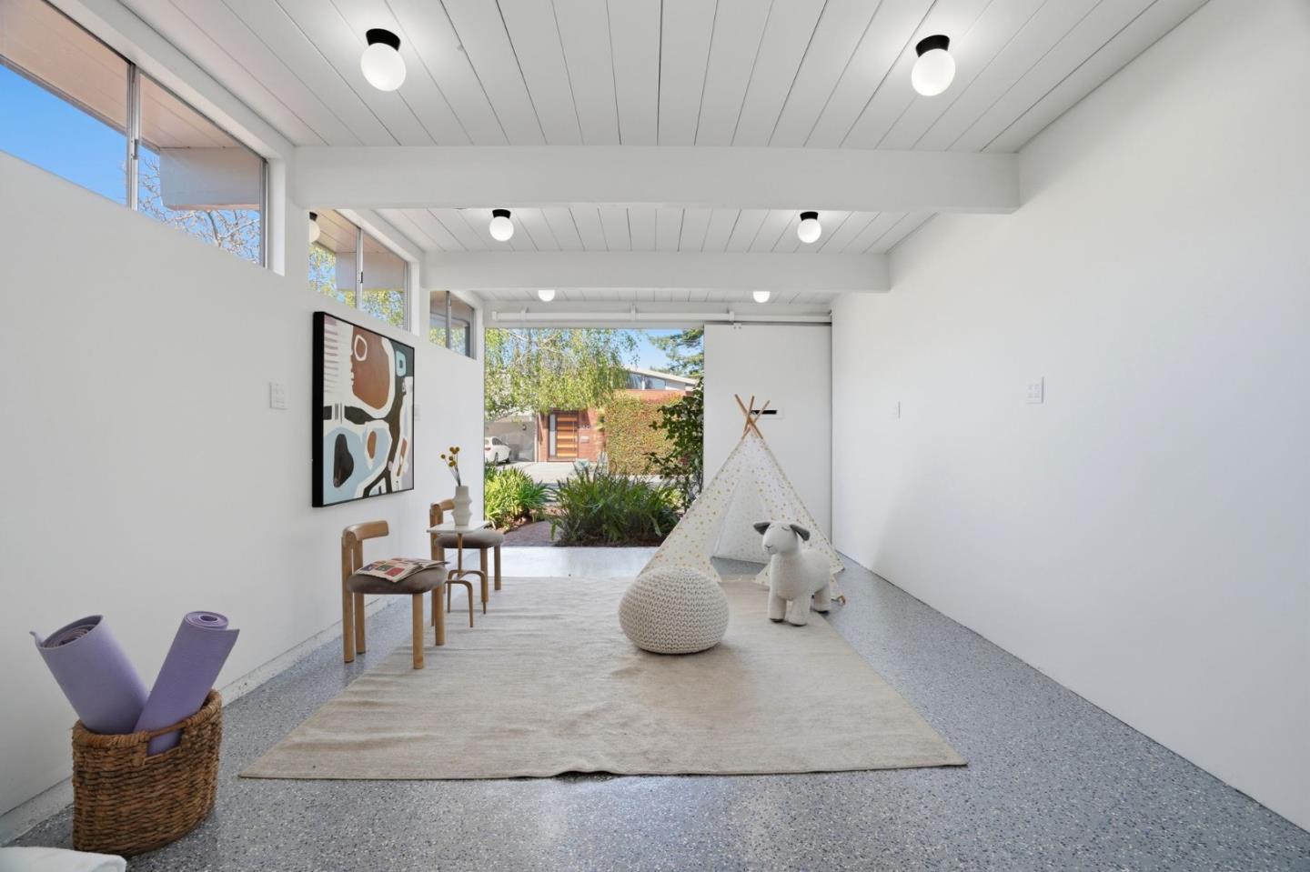 Detail Gallery Image 40 of 53 For 3862 Mumford Pl, Palo Alto,  CA 94306 - 4 Beds | 2/1 Baths