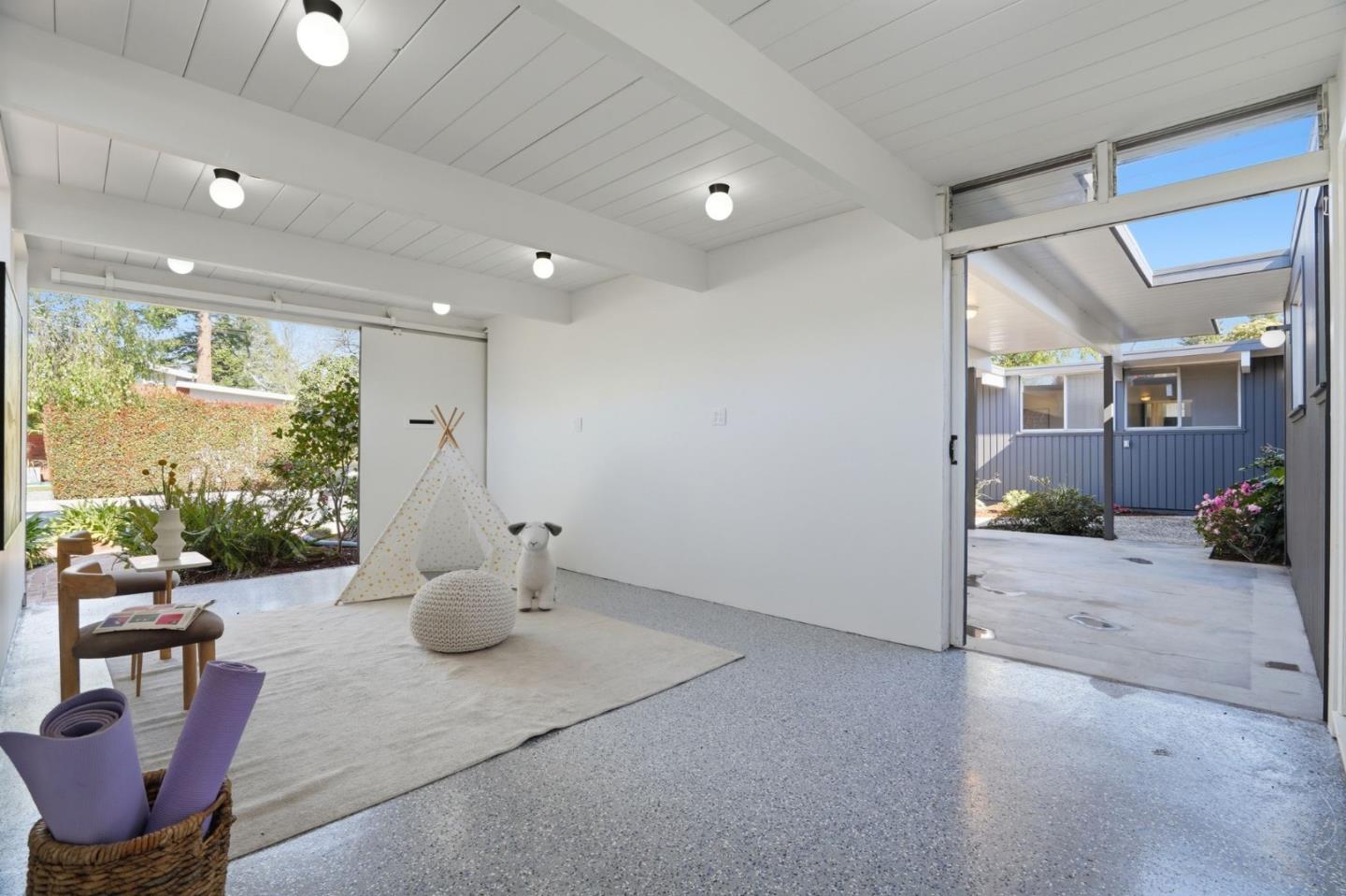 Detail Gallery Image 41 of 53 For 3862 Mumford Pl, Palo Alto,  CA 94306 - 4 Beds | 2/1 Baths