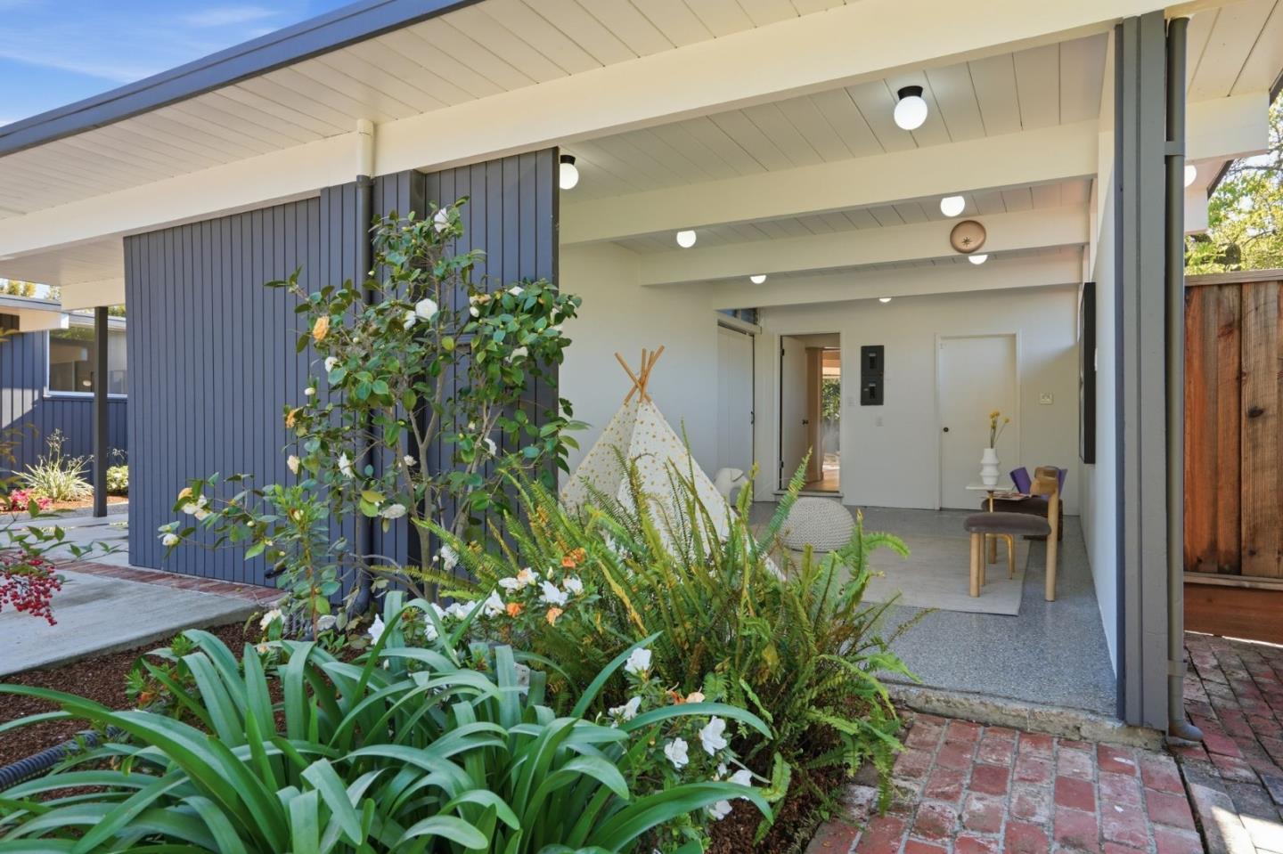 Detail Gallery Image 52 of 53 For 3862 Mumford Pl, Palo Alto,  CA 94306 - 4 Beds | 2/1 Baths