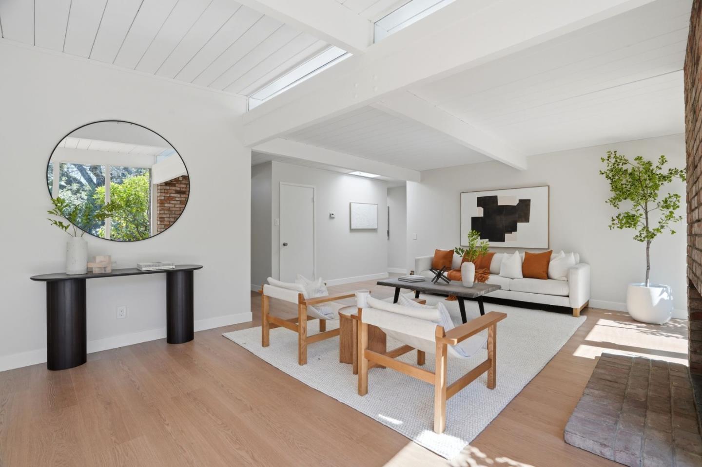 Detail Gallery Image 6 of 53 For 3862 Mumford Pl, Palo Alto,  CA 94306 - 4 Beds | 2/1 Baths