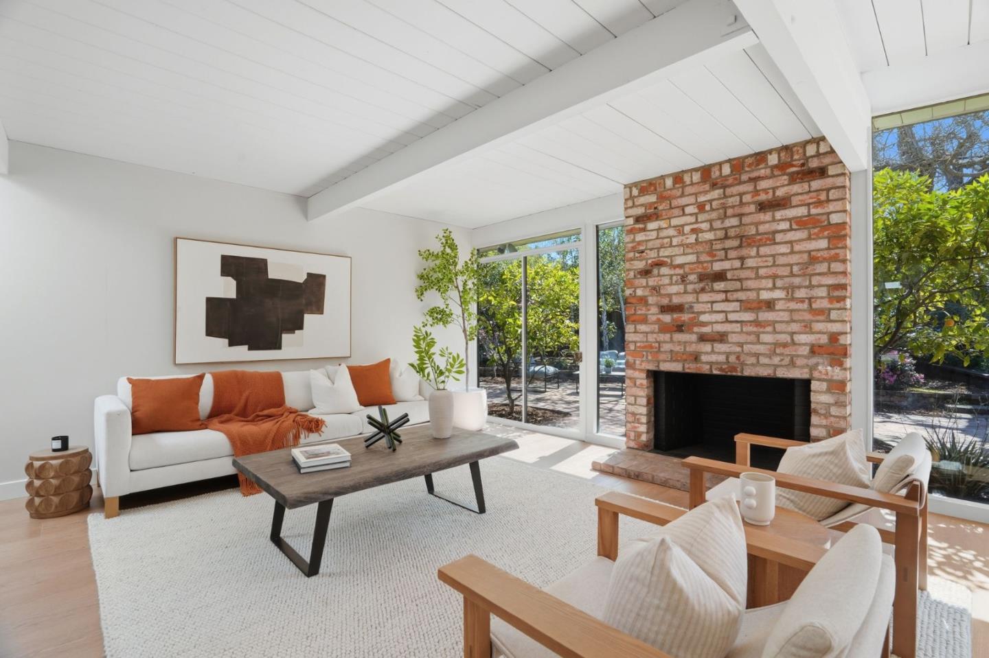 Detail Gallery Image 7 of 53 For 3862 Mumford Pl, Palo Alto,  CA 94306 - 4 Beds | 2/1 Baths