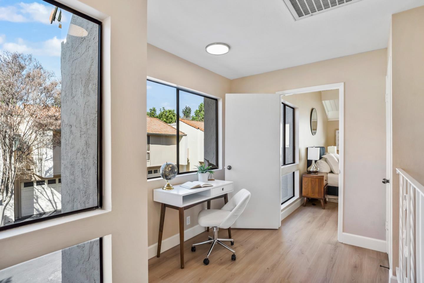 Detail Gallery Image 17 of 33 For 812 Kingfisher Ter, Sunnyvale,  CA 94087 - 2 Beds | 2/1 Baths