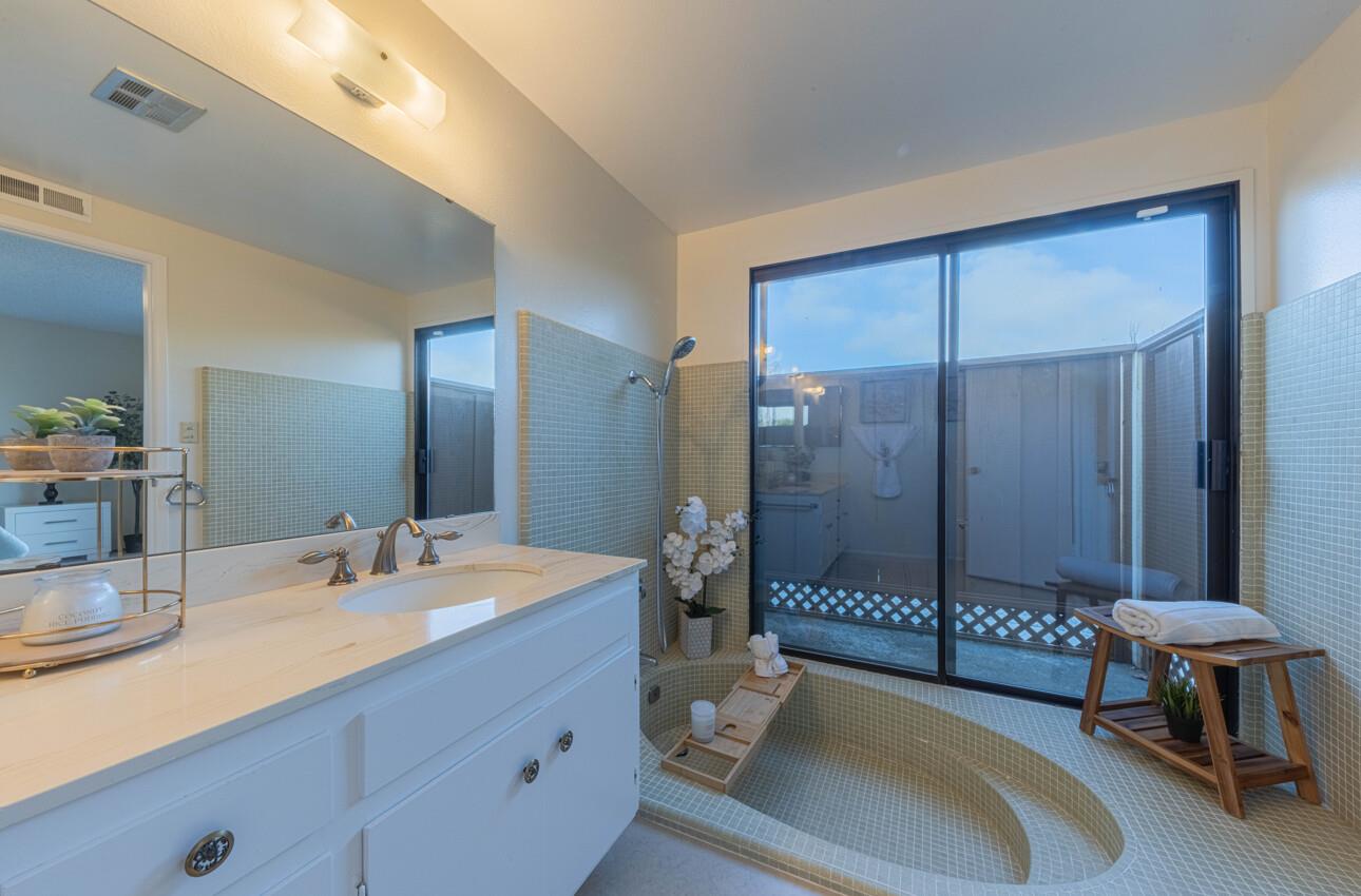 Detail Gallery Image 18 of 26 For 22810 Bravo Pl, Salinas,  CA 93908 - 4 Beds | 2 Baths