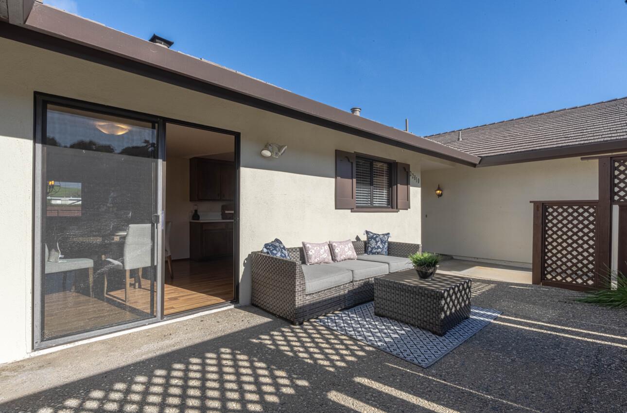 Detail Gallery Image 3 of 26 For 22810 Bravo Pl, Salinas,  CA 93908 - 4 Beds | 2 Baths