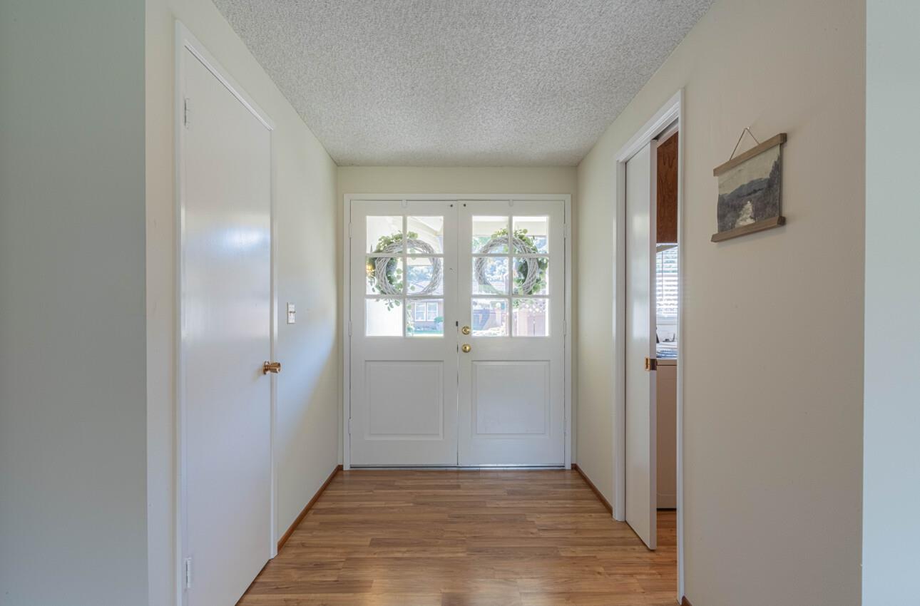 Detail Gallery Image 5 of 26 For 22810 Bravo Pl, Salinas,  CA 93908 - 4 Beds | 2 Baths