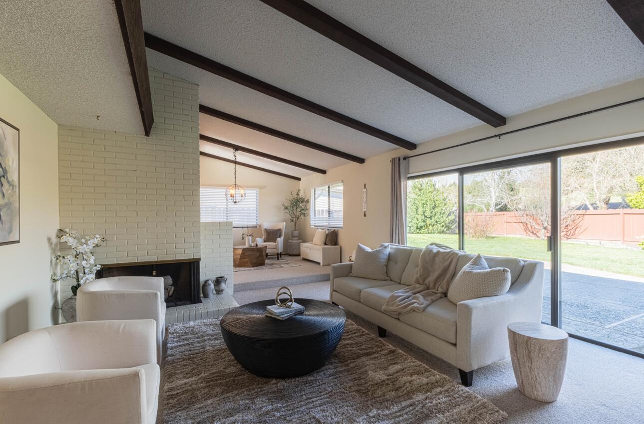 Detail Gallery Image 6 of 26 For 22810 Bravo Pl, Salinas,  CA 93908 - 4 Beds | 2 Baths