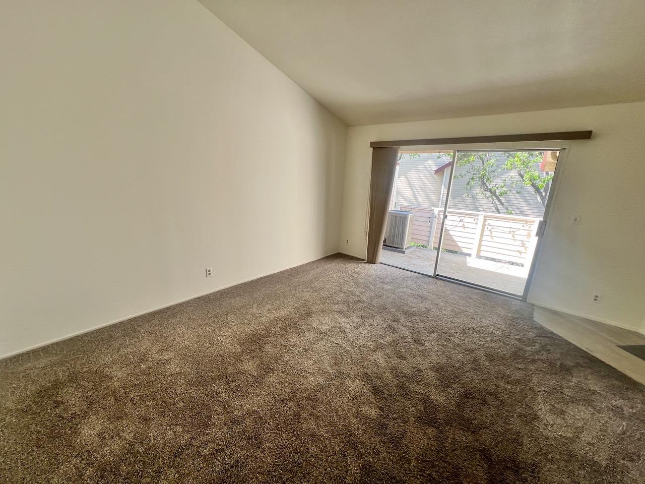 Detail Gallery Image 7 of 22 For 1018 Cedar Gables Dr, San Jose,  CA 95118 - 2 Beds | 2 Baths