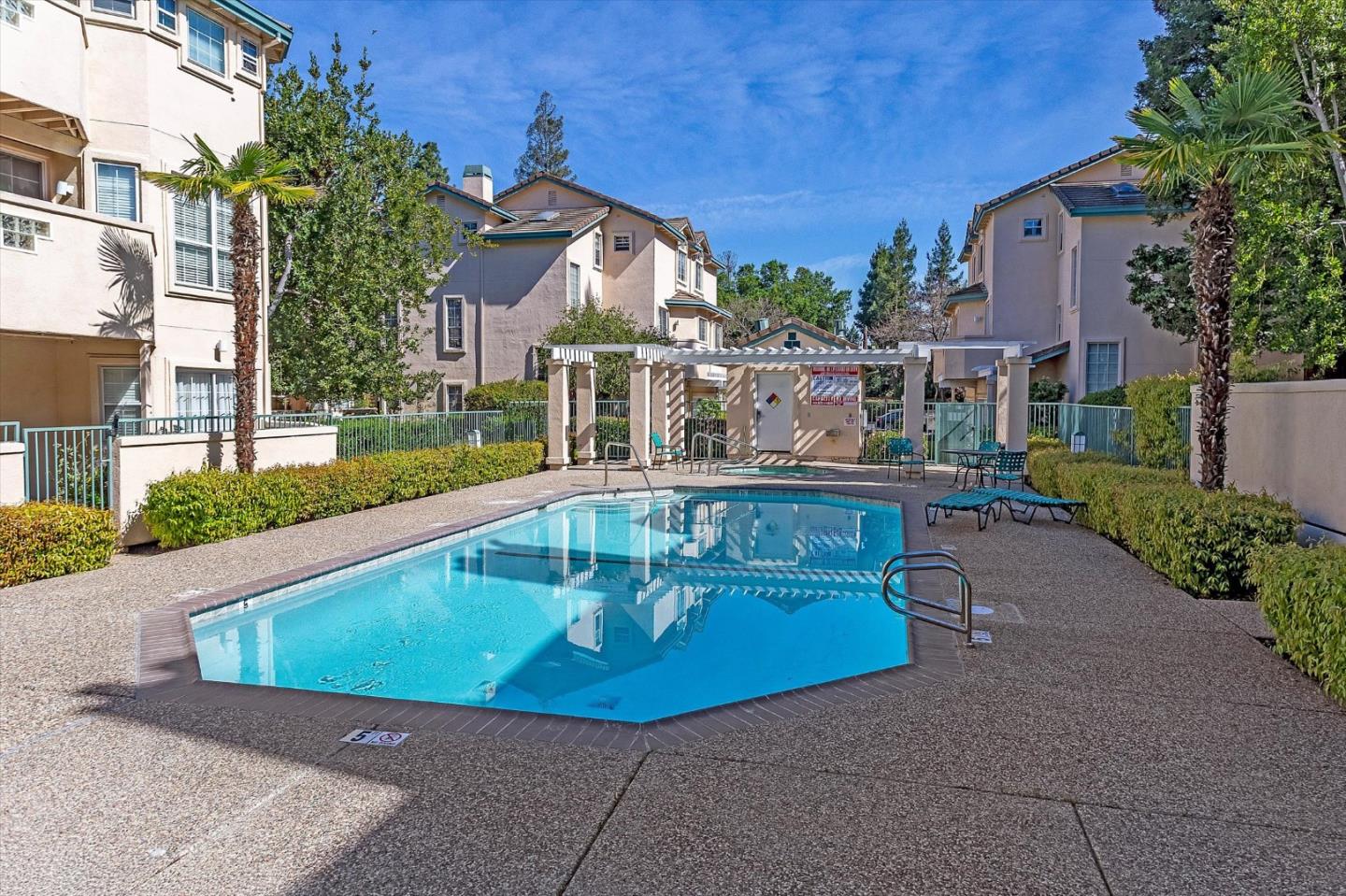 Photo #18: ML82039179 Listing: Photo #18