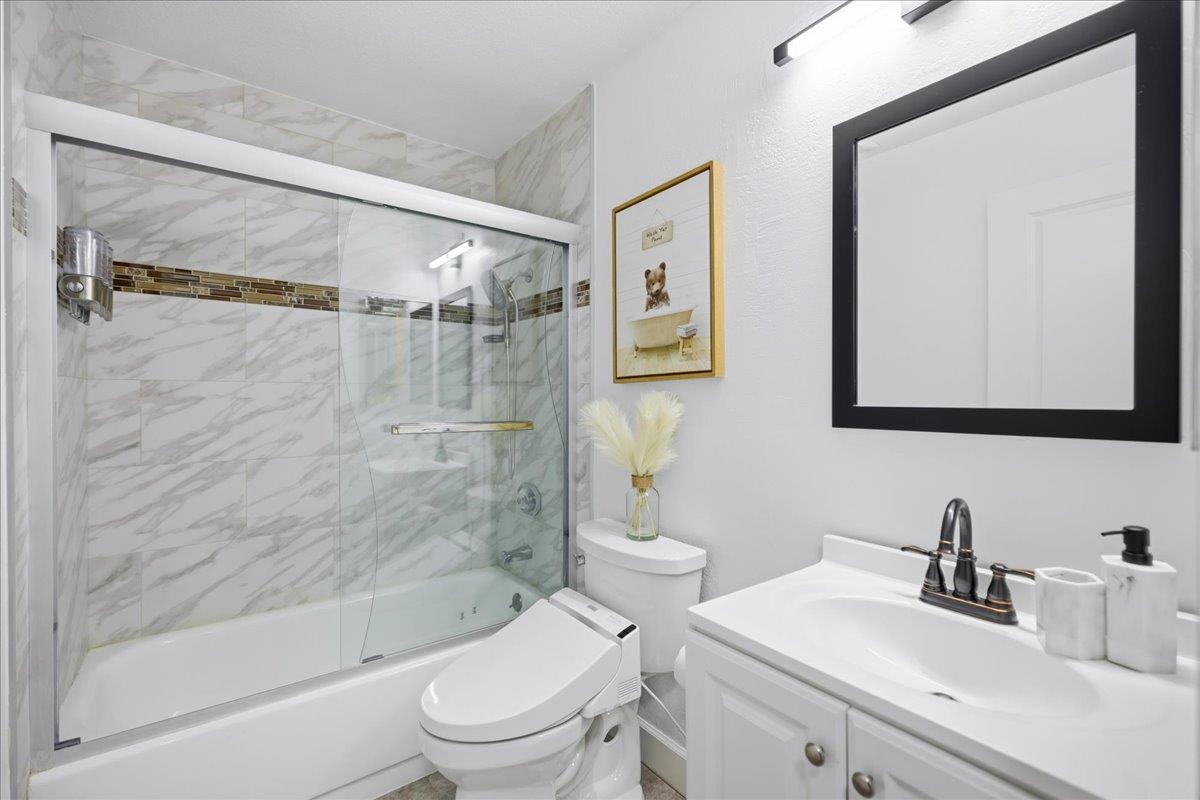 Detail Gallery Image 11 of 20 For 680 Blackford, San Jose,  CA 95117 - 2 Beds | 2 Baths