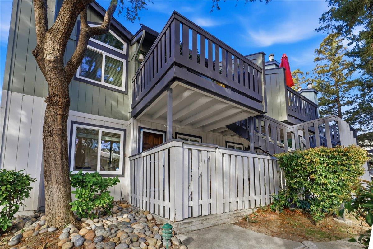 Detail Gallery Image 15 of 20 For 680 Blackford, San Jose,  CA 95117 - 2 Beds | 2 Baths