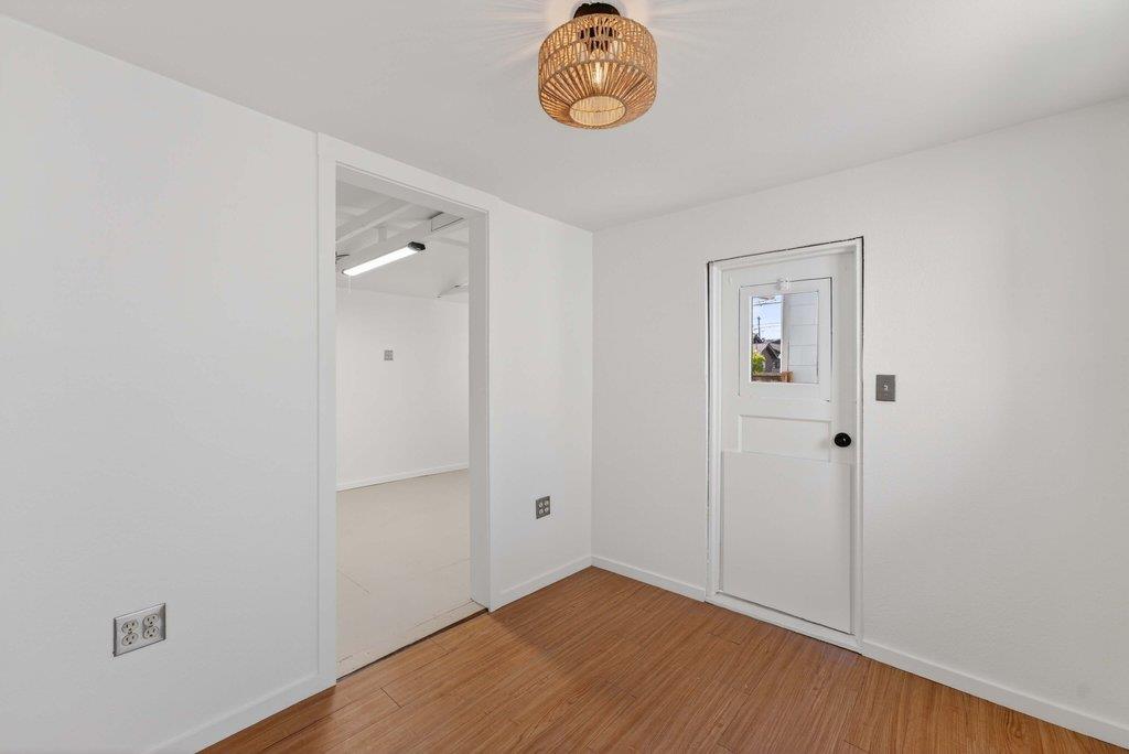 Detail Gallery Image 28 of 48 For 222 2nd Ave, Santa Cruz,  CA 95062 - 2 Beds | 2 Baths