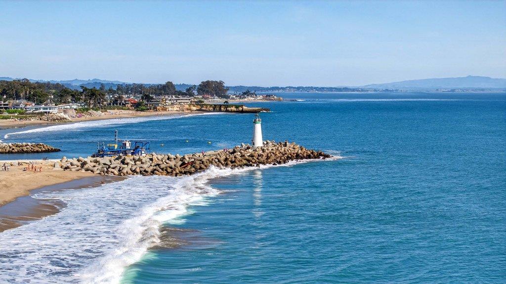 Detail Gallery Image 43 of 48 For 222 2nd Ave, Santa Cruz,  CA 95062 - 2 Beds | 2 Baths