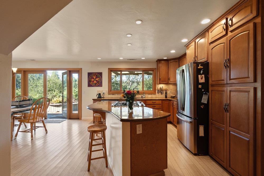 Detail Gallery Image 10 of 31 For 4760 Soquel Creek Rd, Soquel,  CA 95073 - 4 Beds | 3 Baths