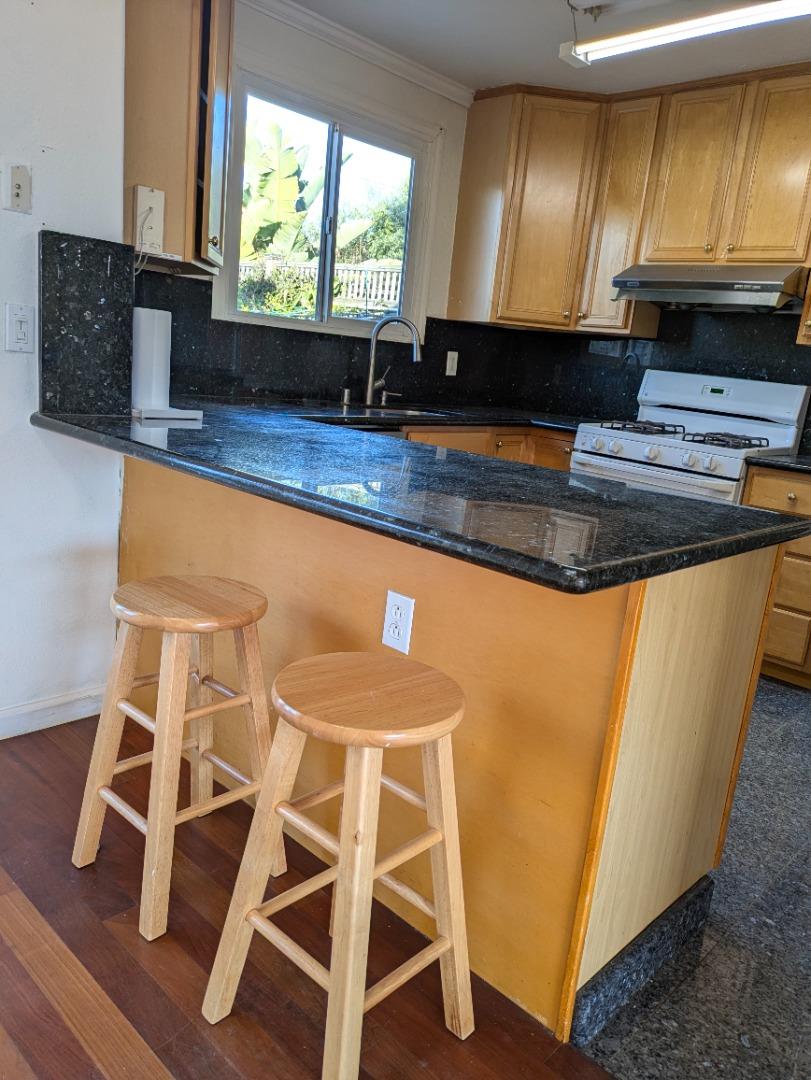 Detail Gallery Image 7 of 25 For 3726 Martin Dr, San Mateo,  CA 94403 - 2 Beds | 1 Baths