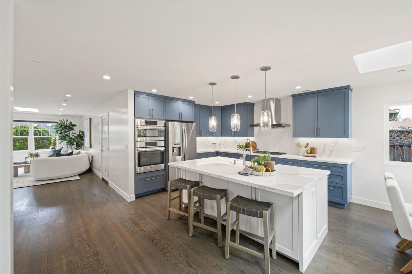 Detail Gallery Image 11 of 34 For 362 Stowell Ave, Sunnyvale,  CA 94085 - 4 Beds | 3 Baths