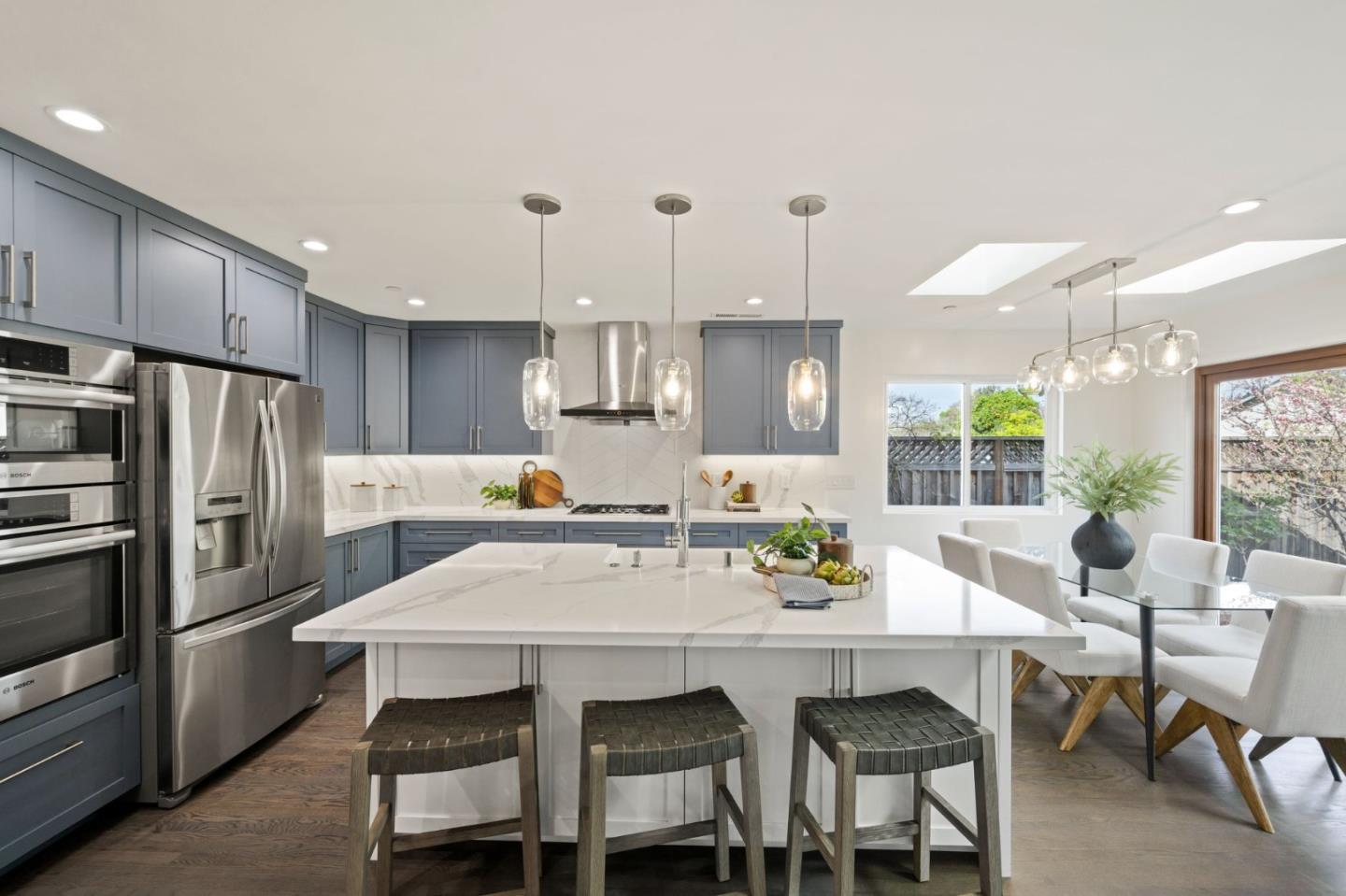 Detail Gallery Image 13 of 34 For 362 Stowell Ave, Sunnyvale,  CA 94085 - 4 Beds | 3 Baths