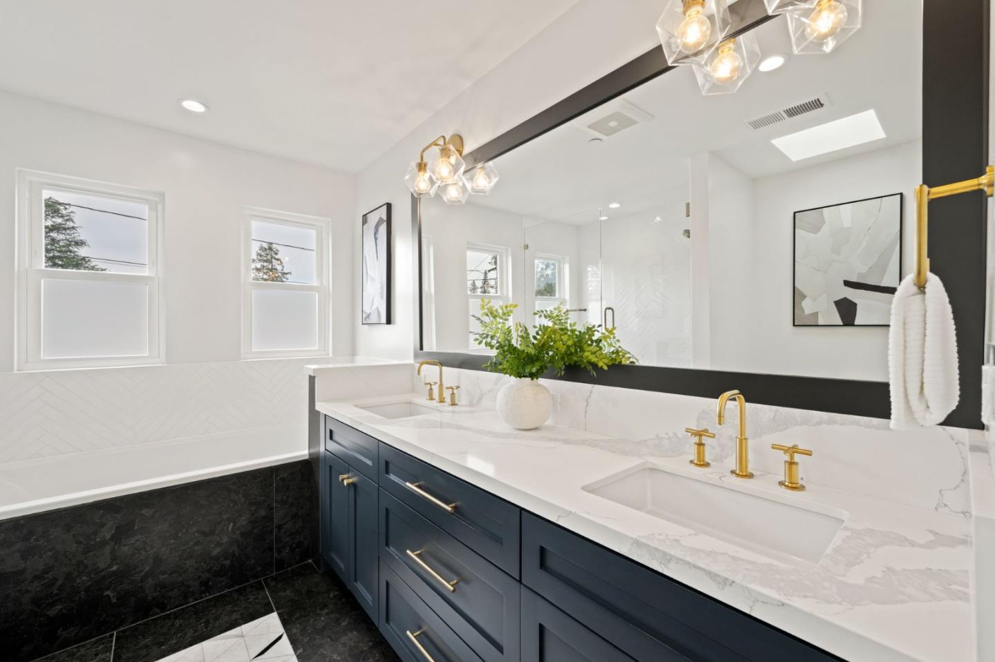 Detail Gallery Image 26 of 34 For 362 Stowell Ave, Sunnyvale,  CA 94085 - 4 Beds | 3 Baths