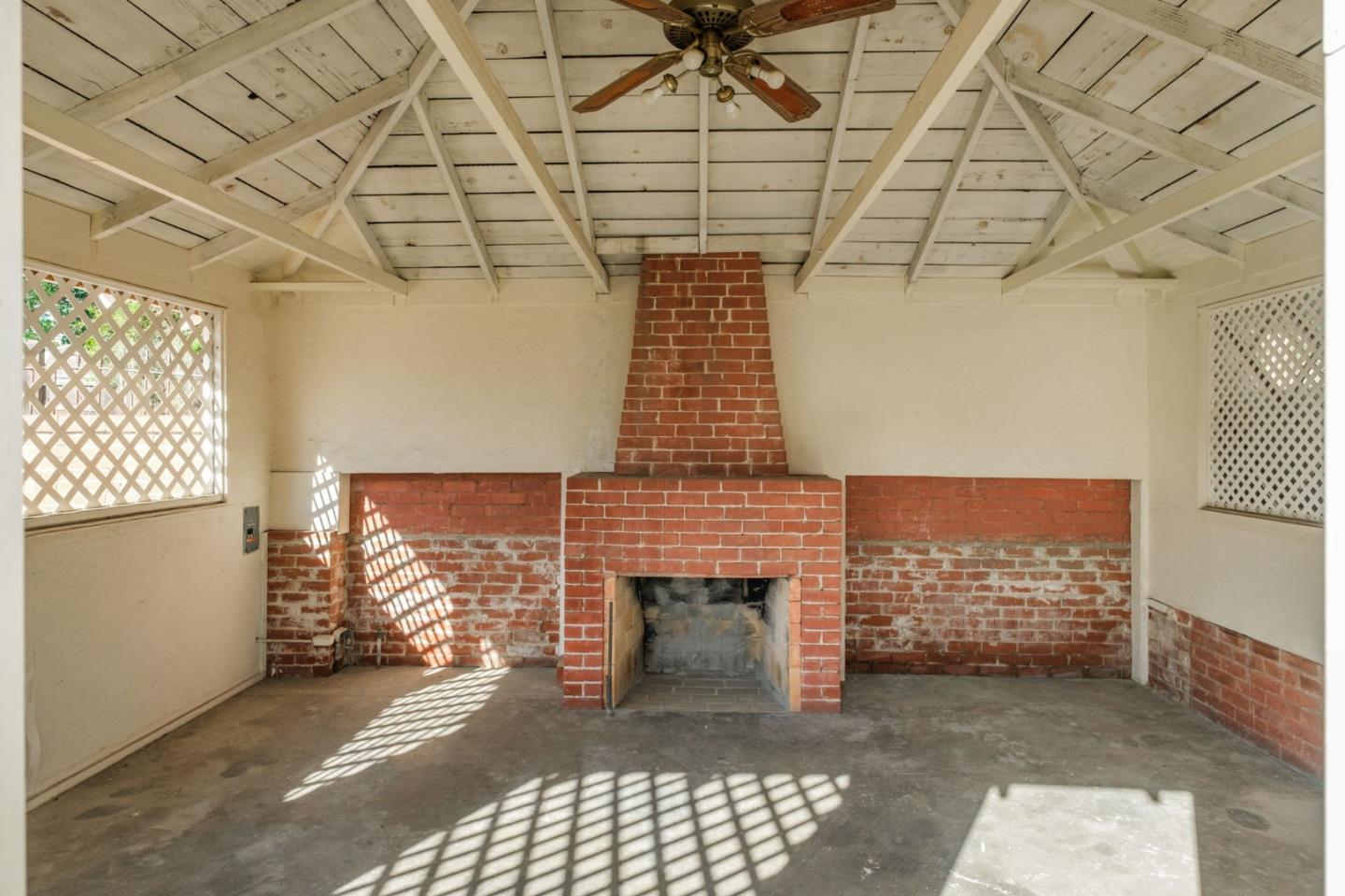 Detail Gallery Image 10 of 12 For 1543 N Thorne Ave, Fresno,  CA 93728 - 2 Beds | 1 Baths