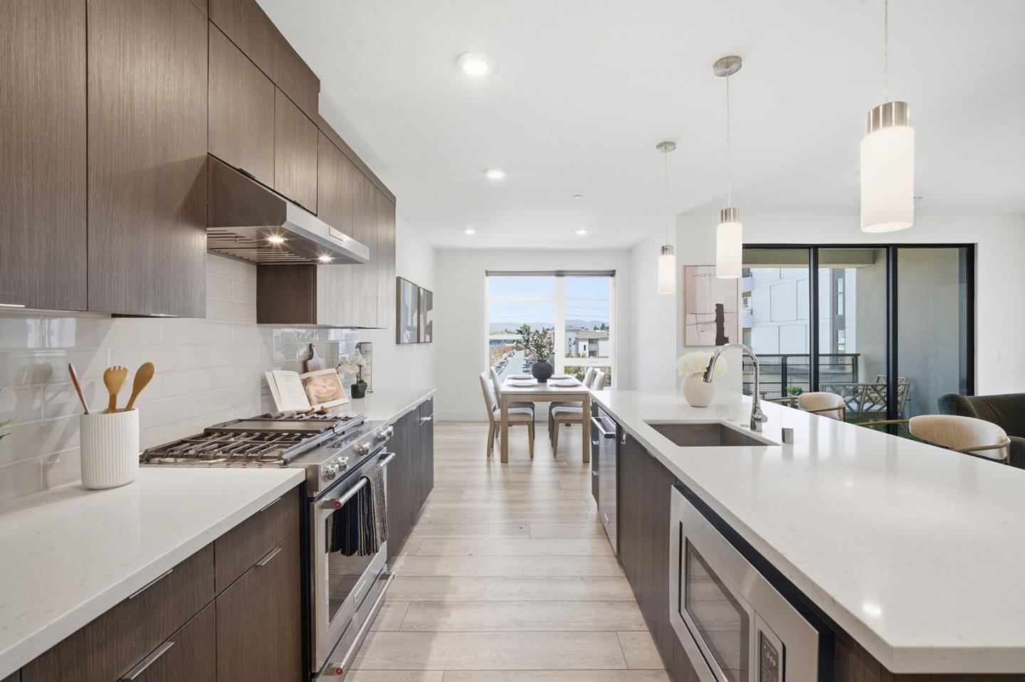 Detail Gallery Image 10 of 29 For 3578 Rambla Pl #303,  Santa Clara,  CA 95051 - 2 Beds | 2/1 Baths