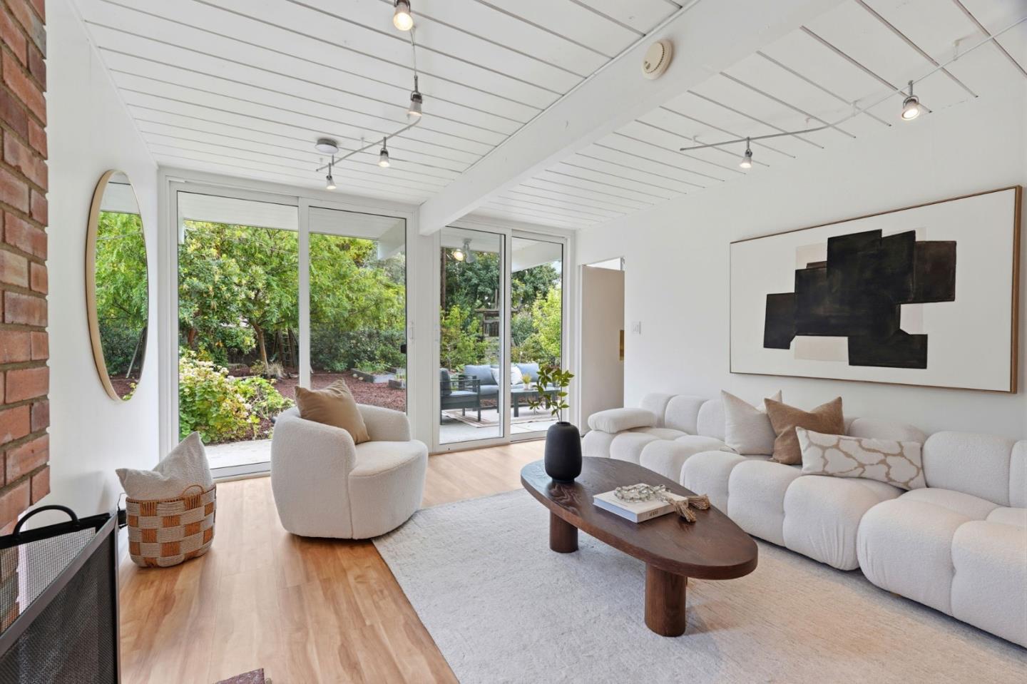 Detail Gallery Image 5 of 28 For 866 Cornwall Ct, Sunnyvale,  CA 94087 - 3 Beds | 2 Baths